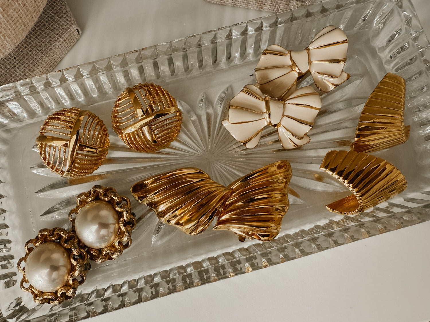 STATEMENT EARRINGS