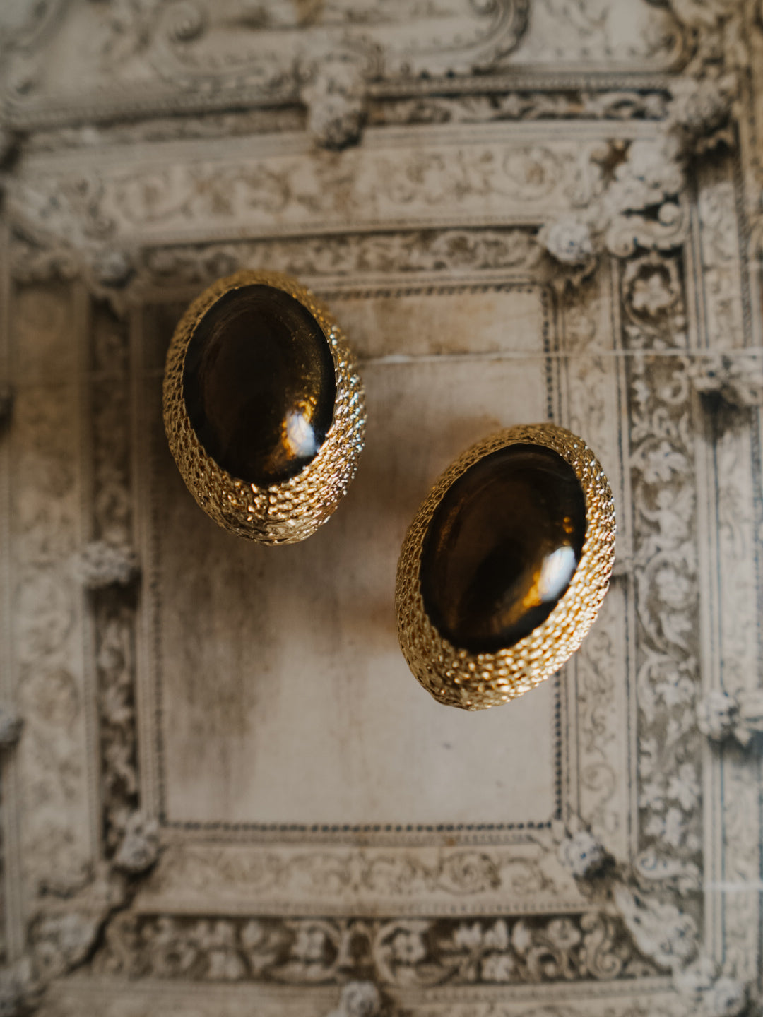 Vintage 80s NAMAR Brown and Gold Textured Dramatic Oval Clip-On Earrings