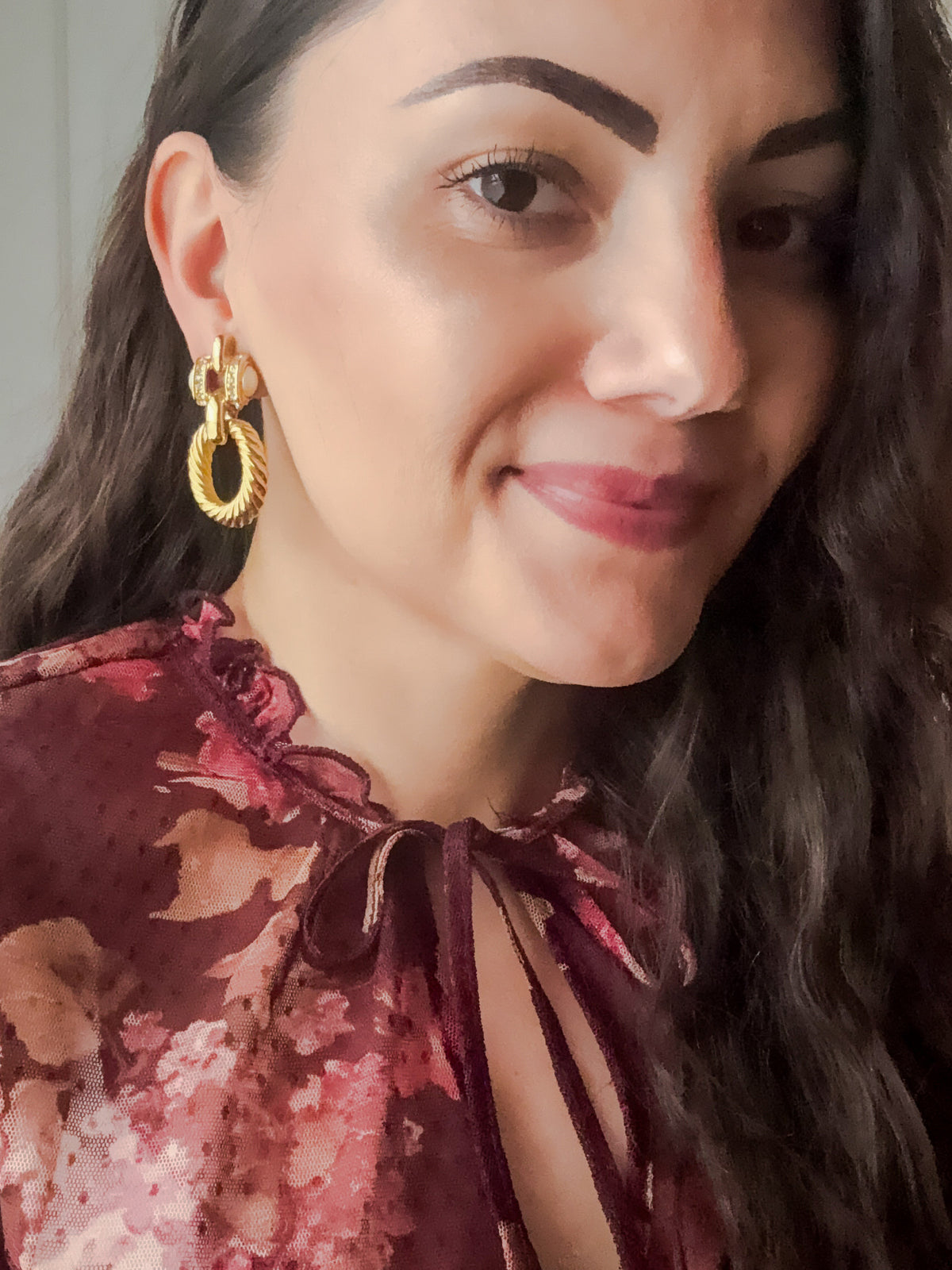 1990s Doorknocker Gold Rope Twist Pearl Rhinestone Clip-On Earrings