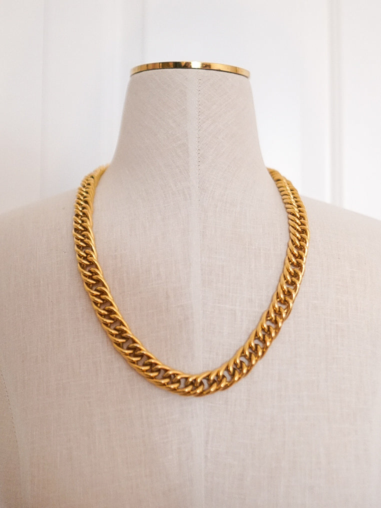 ANNE KLEIN Gold Chunky Chain Toggle Necklace
