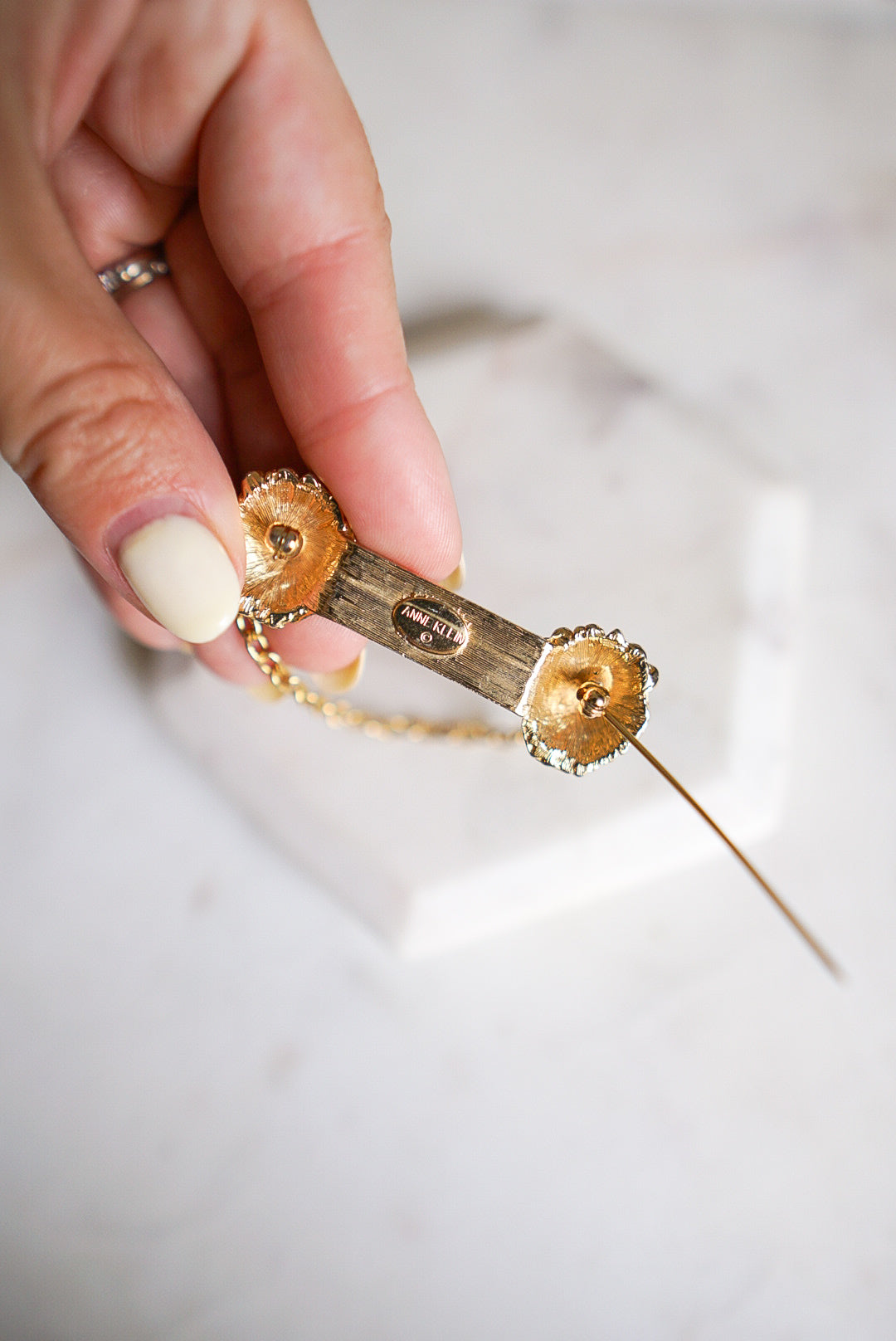 Vintage 1980s ANNE KLEIN Double Lion Head Polished Bar Pin