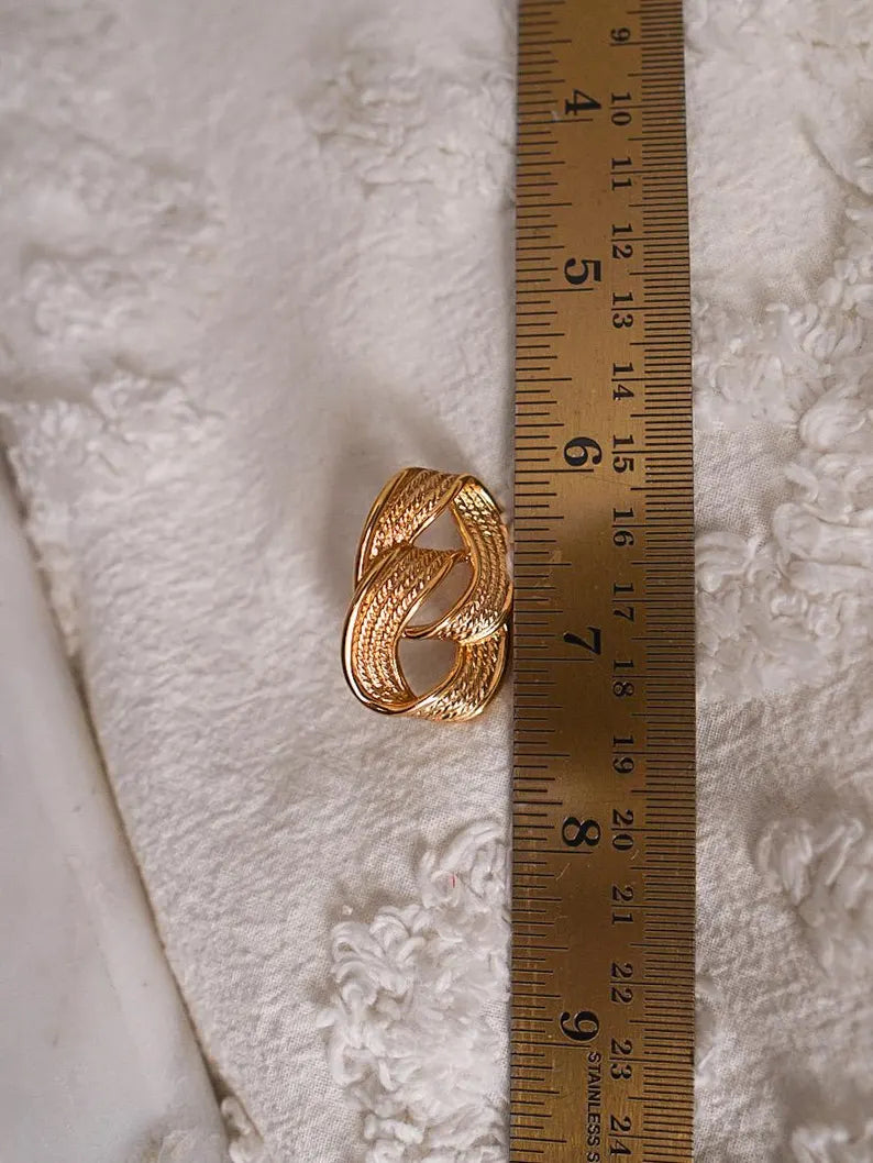 NAPIER Gold Textured Chain-Link Stud Earrings